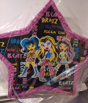 Bratz Star Pull Pinata Bratz Star Pull Pinata