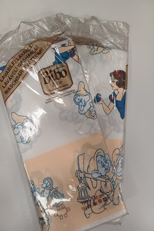 Snow White Paper Tablecover